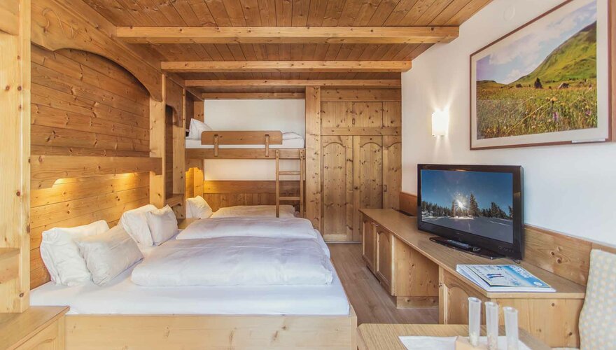 Doppelzimmer Comfort für Familie im Hotel Hohe Burg in Trins